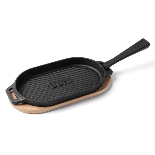 Ooni Cast Iron Grizzler Pan with Removable Handle & Thick Wooden Trivet